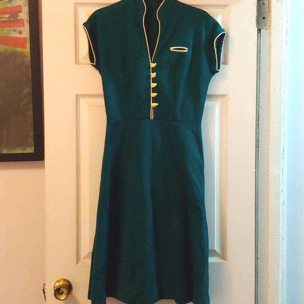 Vintage Green Dress with Toggle Buttons